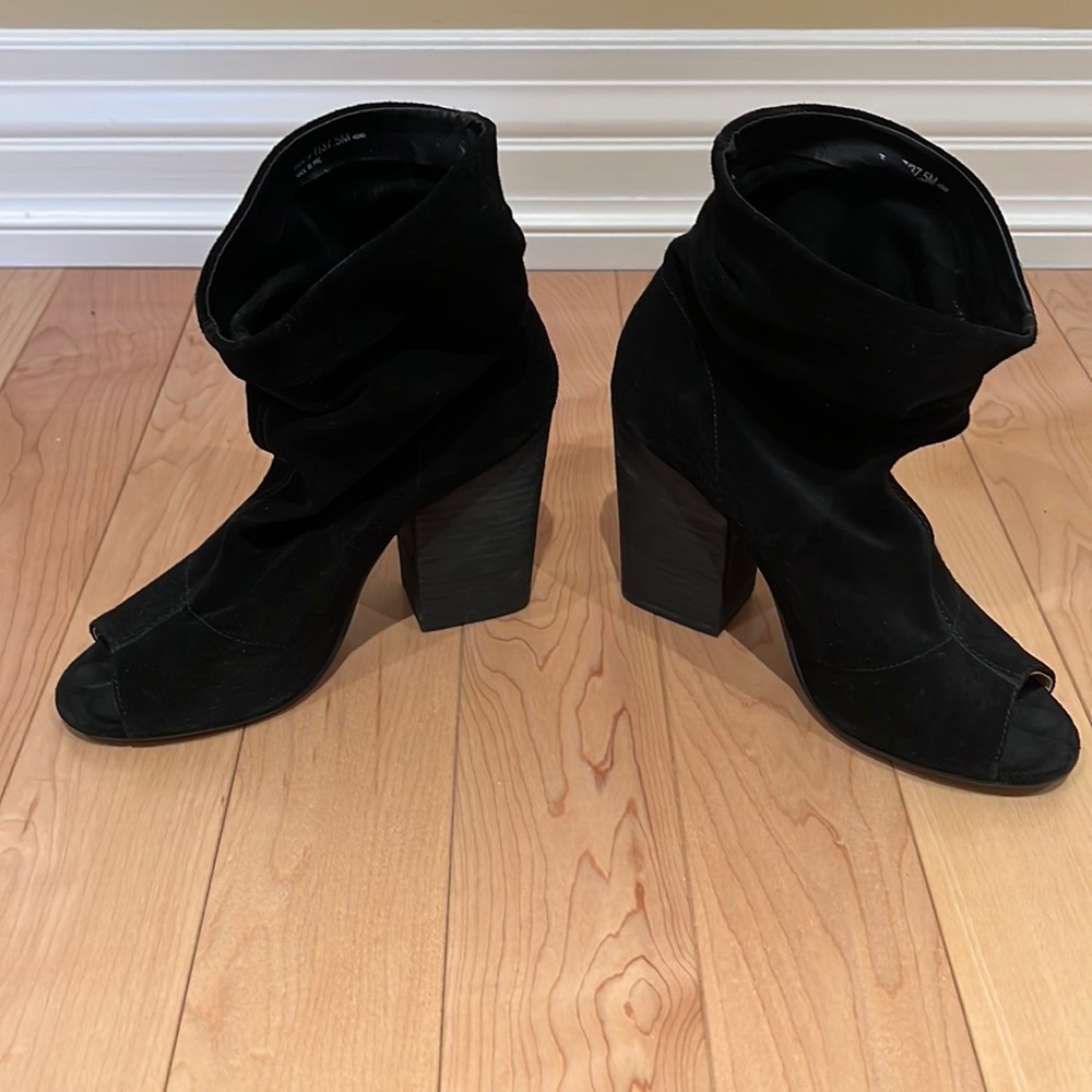 Chinese Laundry peep toe bootie black suede size 37.5